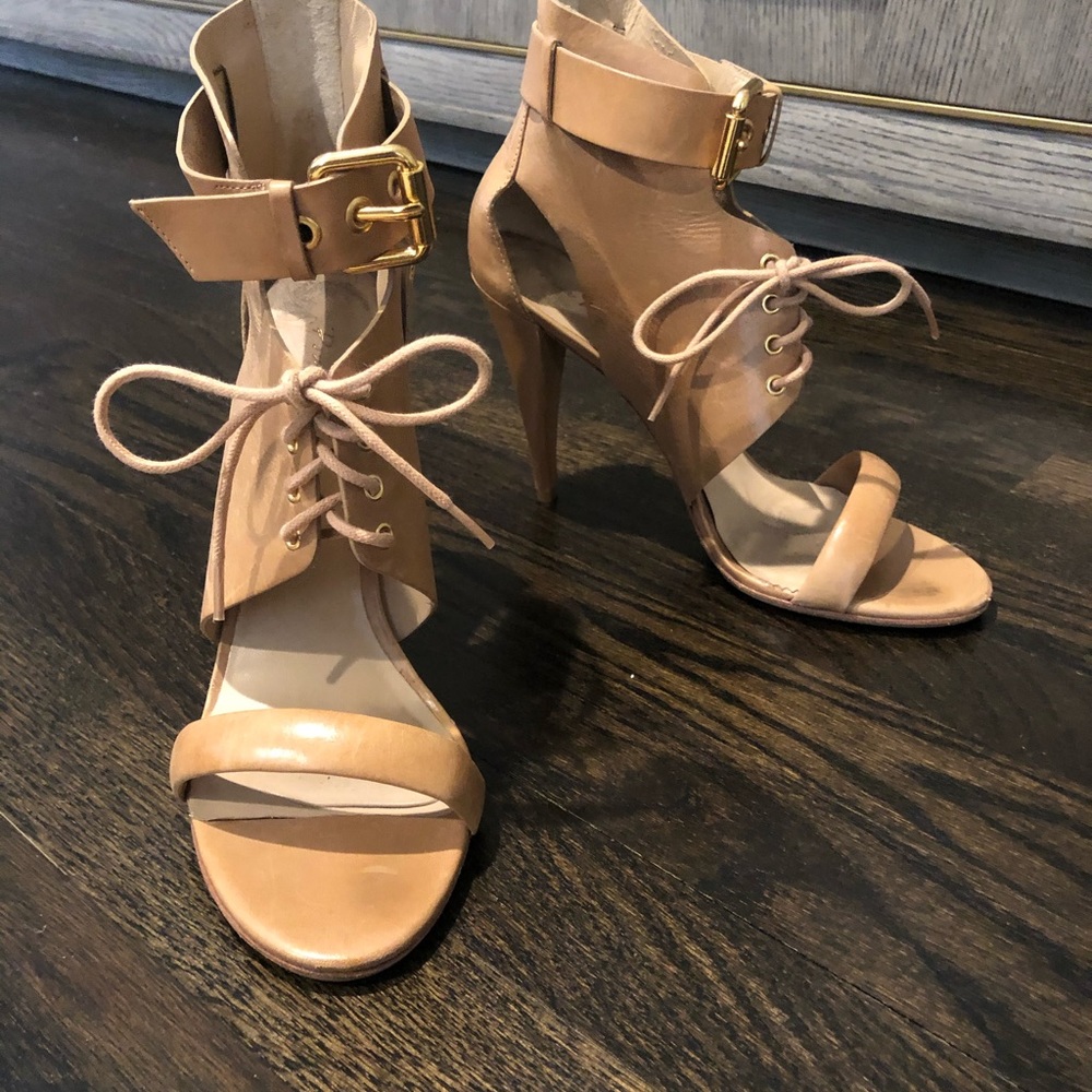 Pour La Victoire High Heels